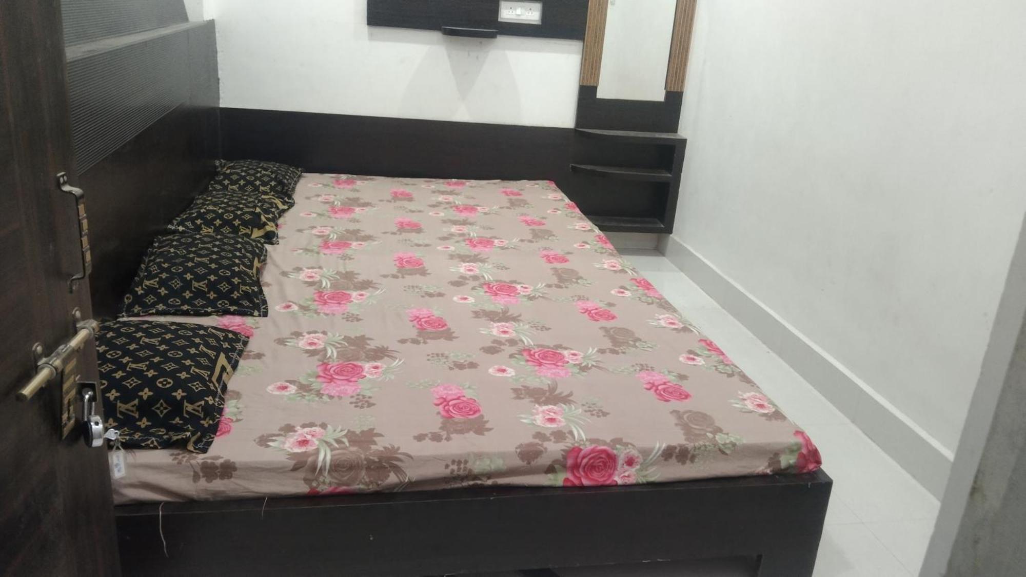 Mangal Dham, Deoghar Hotel Стая снимка
