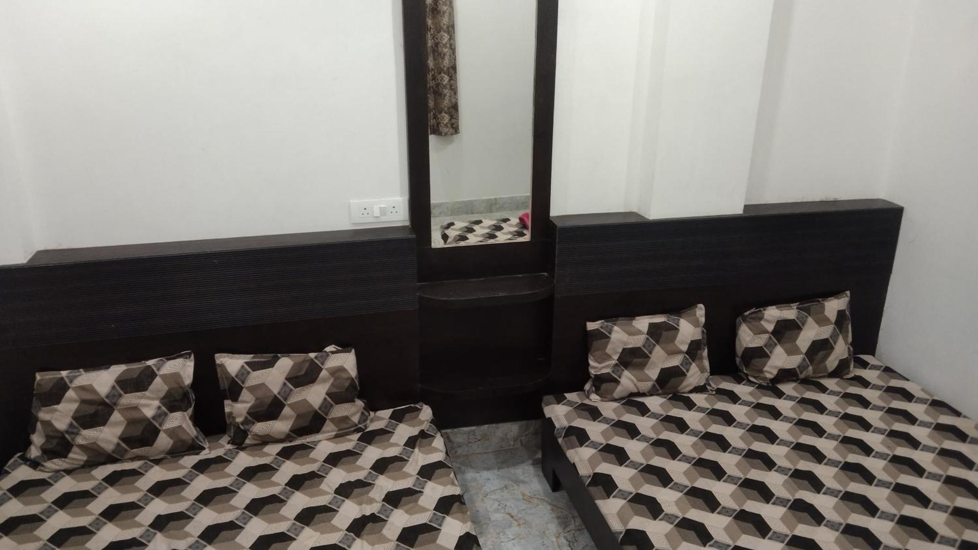 Mangal Dham, Deoghar Hotel Стая снимка